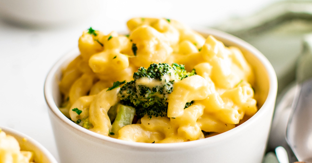 Mac And Cheese With Broccoli The Novice Chef mac-and-cheese-with-broccoli-the-novice-chef