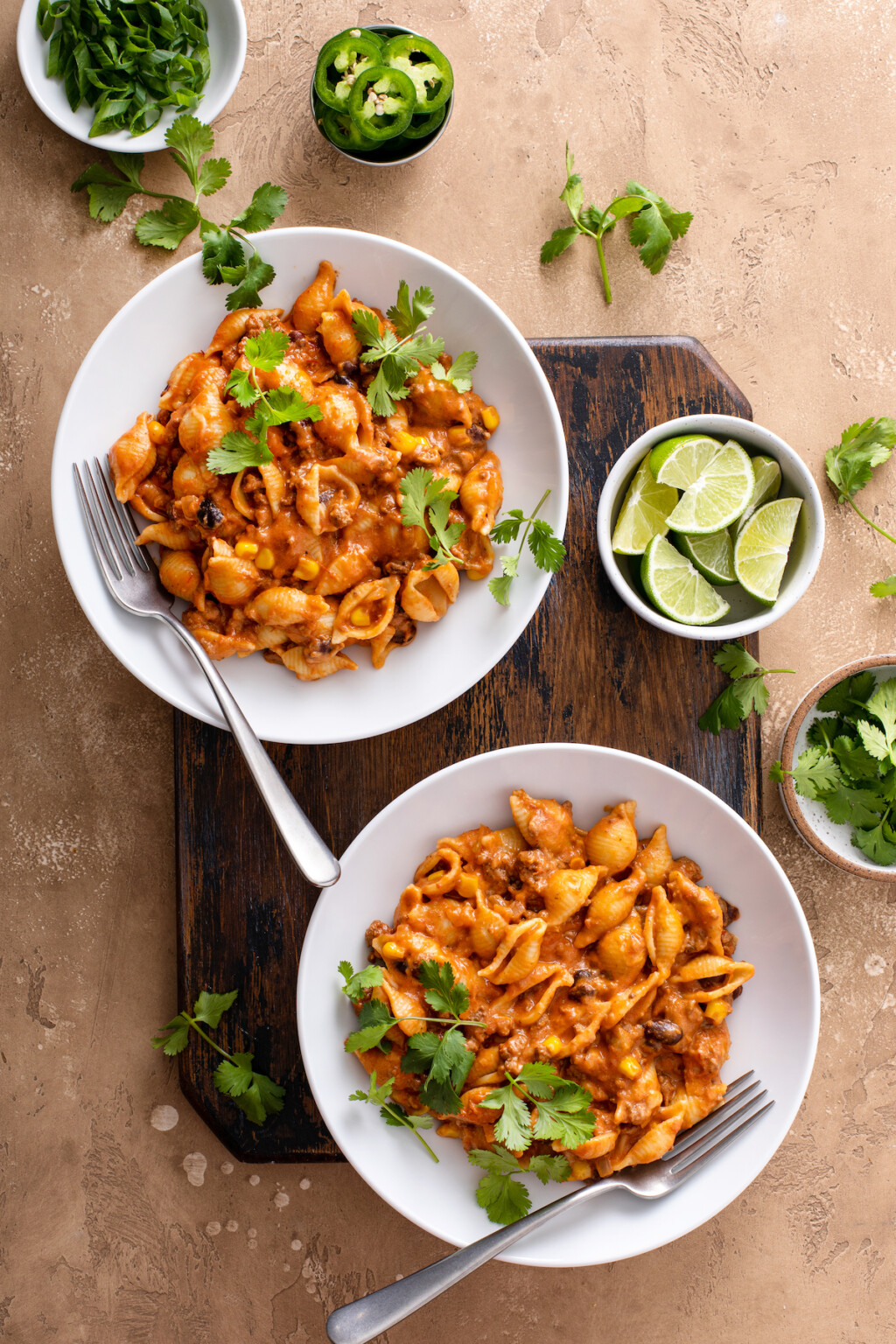 Slow Cooker Cheesy Taco Pasta The Novice Chef