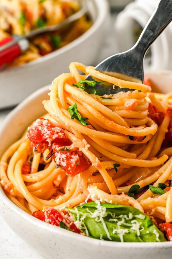 Spaghetti Puttanesca | The Novice Chef