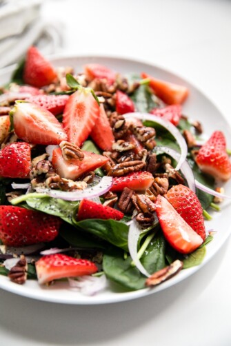 Spinach Strawberry Salad | The Novice Chef