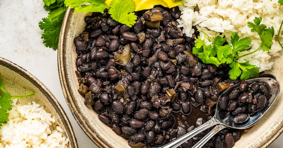 Cuban Black Beans Recipe | The Novice Chef